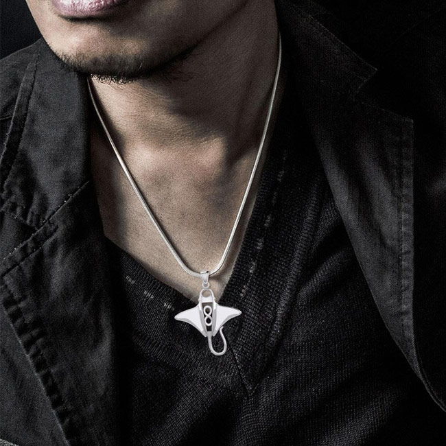 TPD5230-infinity-manta-ray-Sterling-Silver-Pendant-model